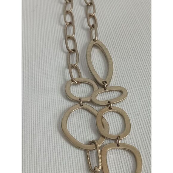 Gold Tone Large Cable Link Chain Metal Circle Pendant Vintage Statement Necklace - Picture 9 of 10